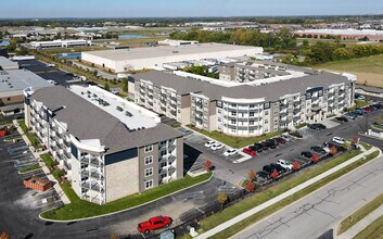 Verge in Greenwood, IN - Foto de edificio - Building Photo
