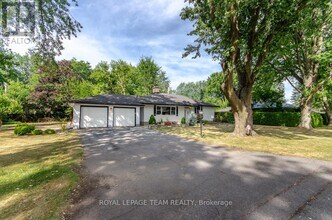 850 Killeen Ave in Ottawa, ON - Building Photo - Building Photo
