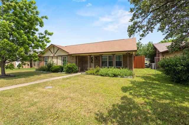 2219 Greenvalley Dr in Carrollton, TX - Building Photo - Building Photo