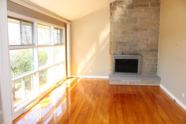 428 E Atwater Ave in Elmhurst, IL - Building Photo - Building Photo