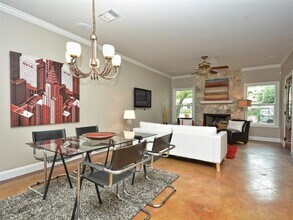 907 Ellingson Ln in Austin, TX - Building Photo - Building Photo
