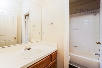 2403B Curry Loop in Round Rock, TX - Building Photo - Building Photo