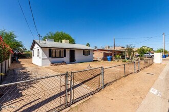 2008 W Lawrence Rd in Phoenix, AZ - Building Photo - Building Photo