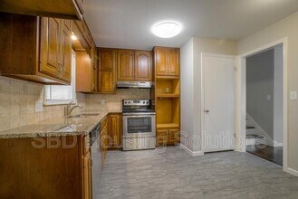 6307 E 102nd Terrace in Kansas City, MO - Building Photo - Building Photo