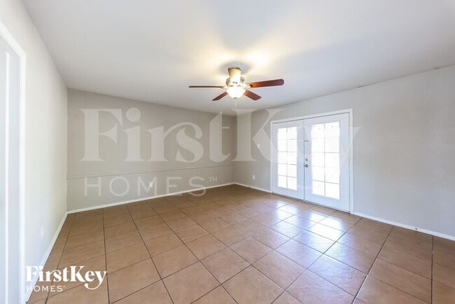 5702 N 19th Dr in Phoenix, AZ - Building Photo - Building Photo