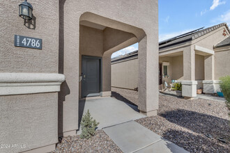 4786 E Living Stone Way in San Tan Valley, AZ - Foto de edificio - Building Photo