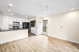 94-1404-1404 Polani St in Waipahu, HI - Building Photo - Building Photo