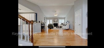 102 Mystic Ct in Simpsonville, SC - Building Photo