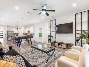 2610 Birmingham Ave in Dallas, TX - Building Photo - Building Photo