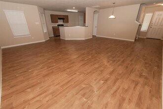 4047 Cary Creek Dr in Baytown, TX - Building Photo - Building Photo