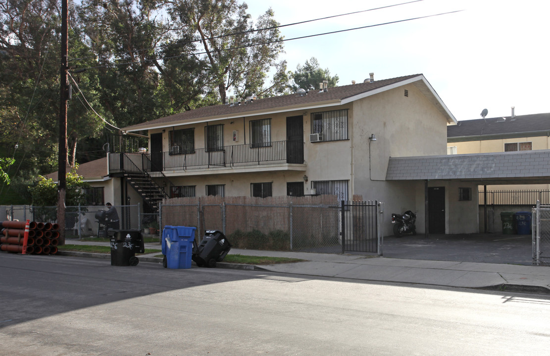 226 Avenue 58 in Los Angeles, CA - Building Photo