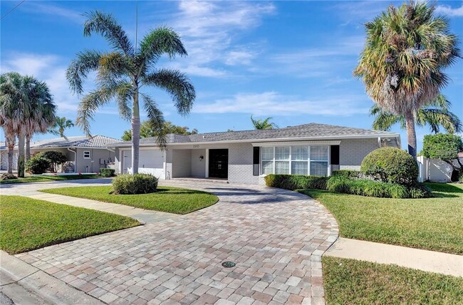 property at 3910 Doral Dr