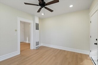 309 N Commercial Ave in Emmett, ID - Building Photo - Building Photo