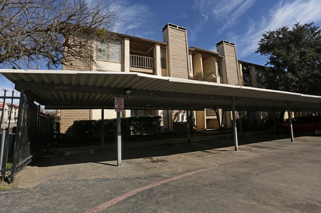 Tealwood Apartment Homes in Dallas, TX - Foto de edificio - Building Photo