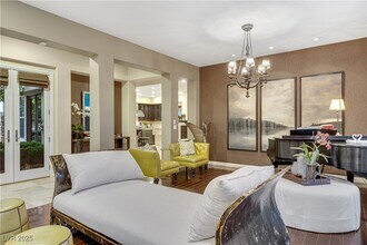 12056 Royal Dolnoch Ct in Las Vegas, NV - Building Photo - Building Photo