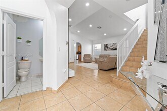 2328 NE 37th Terrace in Homestead, FL - Building Photo - Building Photo