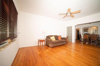 1145 Meridian Ave in Miami Beach, FL - Building Photo - Building Photo