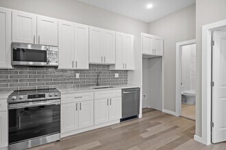 418 Jefferson Ave, Unit 6 in Bristol, PA - Building Photo - Building Photo