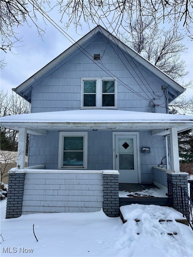 property at 1174 Tampa Ave