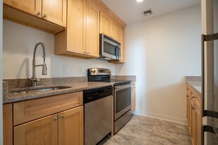 68 Baldwin St, Unit 12 Apartamentos