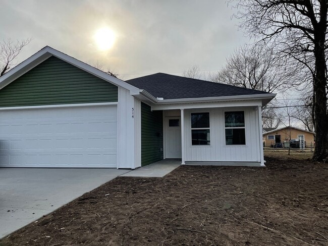 514 N Main St Rd in Webb City, MO - Building Photo - Building Photo