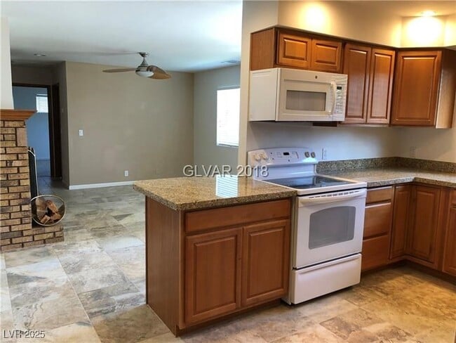 1850 Center St in Las Vegas, NV - Building Photo - Building Photo