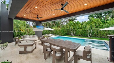 10603 NE 11th Ave in Miami Shores, FL - Building Photo - Building Photo