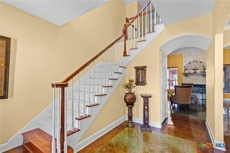 130 Post Oak Cir in Inez, TX - Building Photo - Building Photo