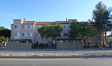 Evergreen Condominiums in San Pablo, CA - Building Photo - Building Photo