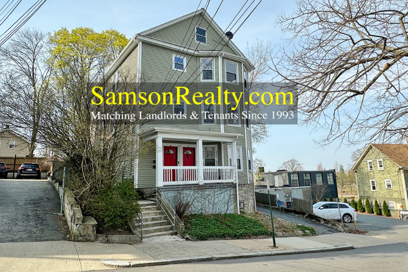 13 Evergreen St in Providence, RI - Building Photo