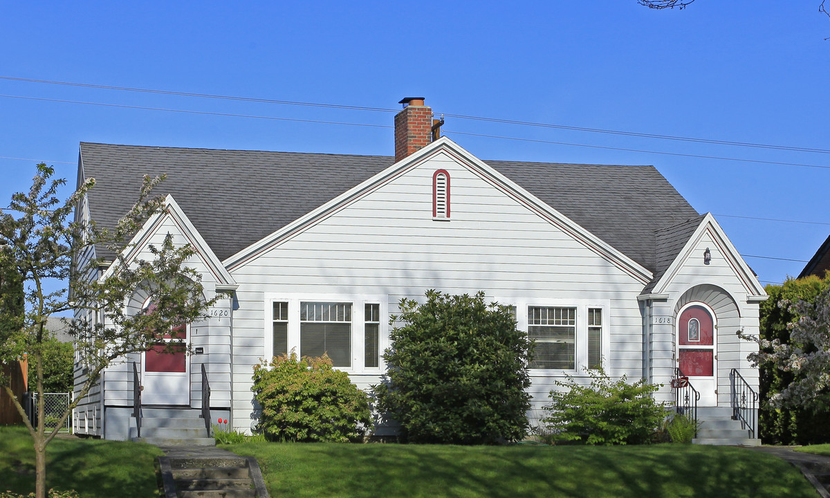 1618-1620 Colby Ave SE in Everett, WA - Building Photo