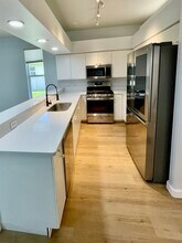 7409 Linden Ln in Sarasota, FL - Foto de edificio - Building Photo