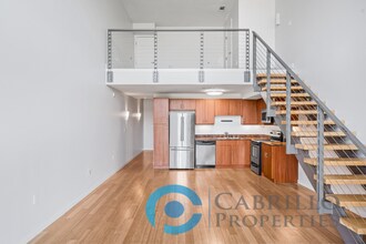 889 Date St in San Diego, CA - Building Photo - Building Photo