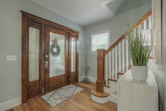 1145 W 41st Terrace in Kansas City, MO - Foto de edificio - Building Photo