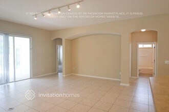 3209 Wandering Oaks Dr in Orange Park, FL - Foto de edificio - Building Photo