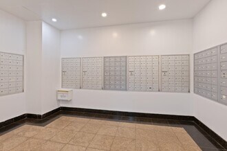 270 Marin Blvd in Jersey City, NJ - Building Photo - Building Photo