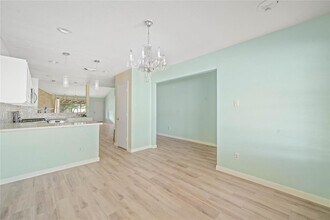 10950 Linden Gate Dr in Houston, TX - Building Photo - Building Photo