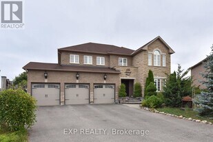 1194 Mitchell Ct in Innisfil, ON - Building Photo
