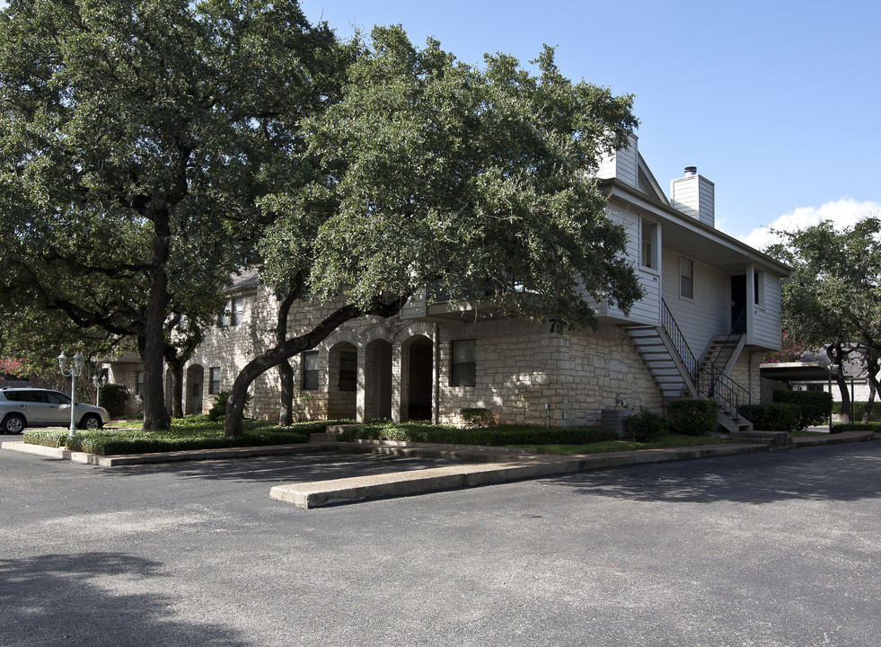 Arcadia Condominiums in Austin, TX - Foto de edificio