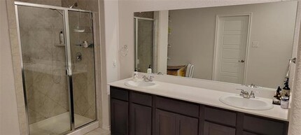 6421 Farndon Dr in Aubrey, TX - Building Photo - Building Photo