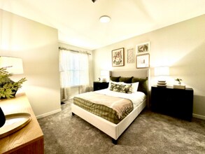 450 Warrenville Rd in Lisle, IL - Building Photo - Building Photo