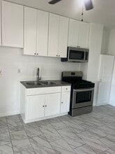 618 W 9th St, Unit 618 in San Bernardino, CA - Building Photo - Building Photo