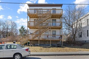 170 Cleaves St in Biddeford, ME - Building Photo