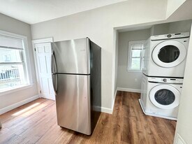 6 Cawfield St in Boston, MA - Building Photo