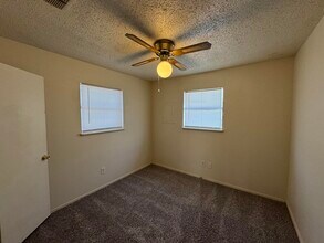 2114 40th St in Lubbock, TX - Building Photo - Building Photo