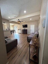 604 Red Coat Ln in Arlington, TX - Building Photo - Building Photo