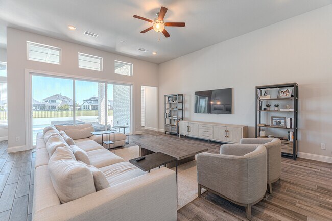 25018 Pavonia Lake Ln in Tomball, TX - Building Photo - Building Photo