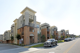 Sonata Apartments in Oxnard, CA - Building Photo - Building Photo