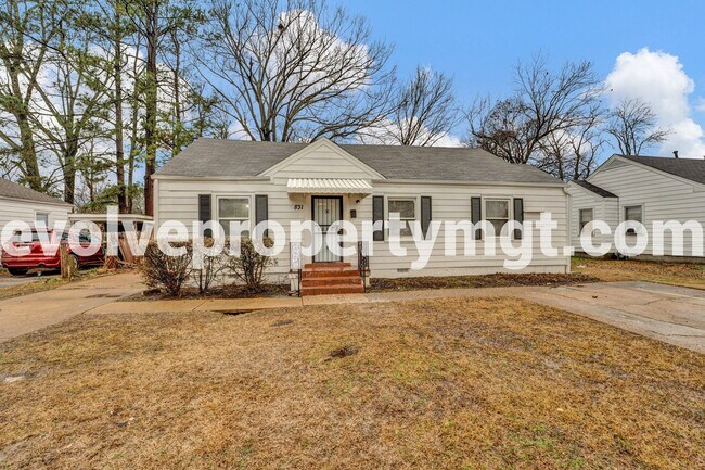 831 Maria St in Memphis, TN - Building Photo - Building Photo