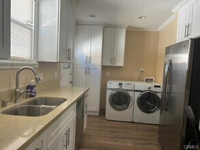 17257 Welby Way in Los Angeles, CA - Building Photo - Building Photo